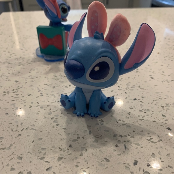 NEW NEVER USED - Disney Bunny Stitch x Miniso collectible figurine - Picture 3 of 4